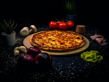 4 sajtos pizza Szolnok első vékonytésztás pizzériájában